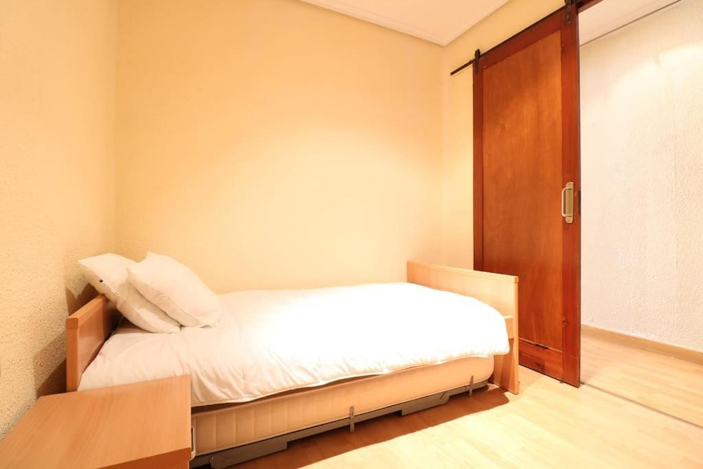 Piso En El Centro De Castellon Apartment Castellon de la Plana Exterior photo